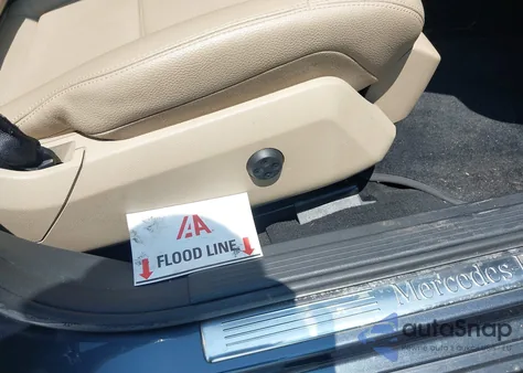 2013 Mercedes-Benz E 350 4Matic z USA, uszkodzony, nr VIN WDDHF8JB2DA718008